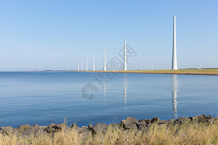 荷兰海正在建造新的大风涡轮机图片