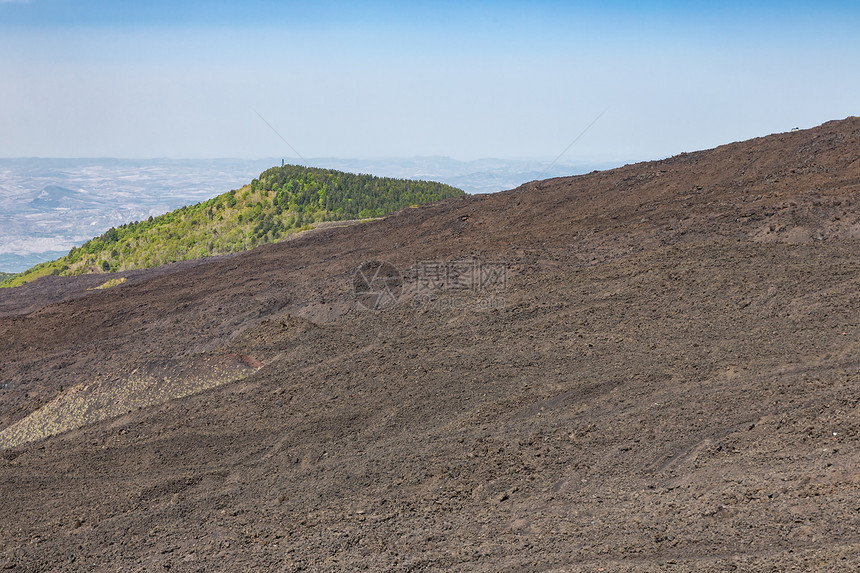 Etna山的Bare斜坡覆盖着灰和石块意大利西里图片
