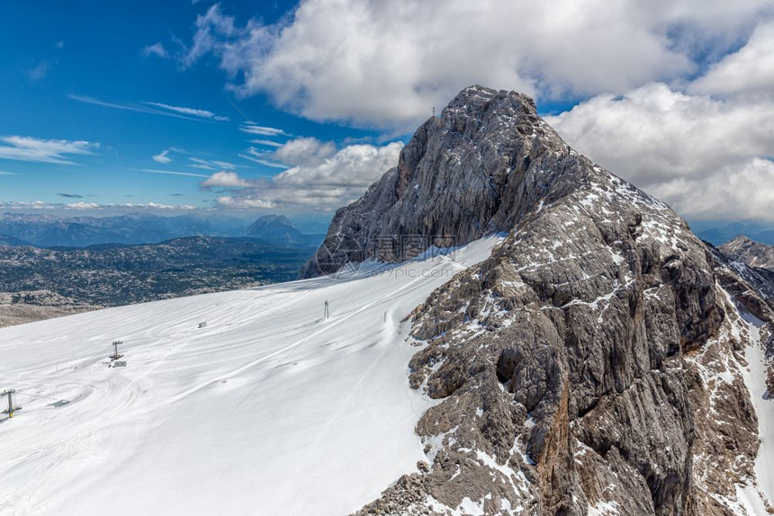 奥地利达赫斯坦山峰有冰川和滑雪支流奥地利达赫斯坦山峰有冰川和滑雪支流图片