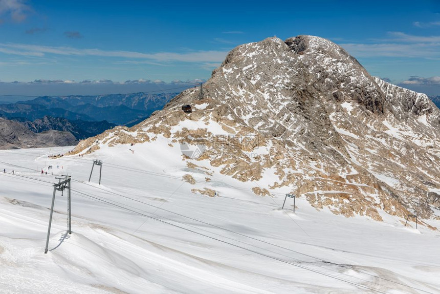 奥地利达赫斯坦山峰有冰川和滑雪支流奥地利达赫斯坦山峰有冰川和滑雪支流图片