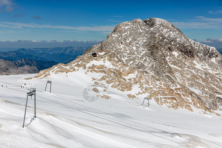 奥地利达赫斯坦山峰有冰川和滑雪支流奥地利达赫斯坦山峰有冰川和滑雪支流图片