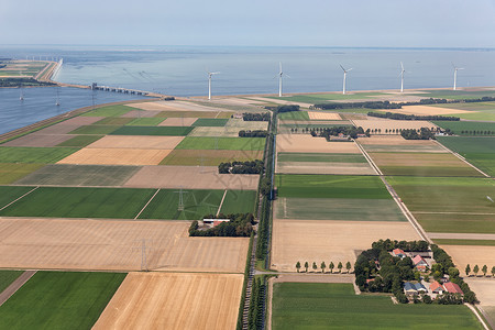 空中观视荷兰农业景沿海岸连排离风力涡轮机沿海岸连风力涡轮机图片