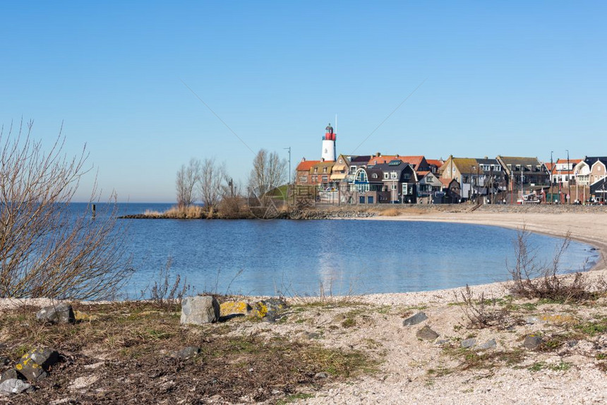 前荷兰岛乌克尔海滩在历史灯塔上观光图片