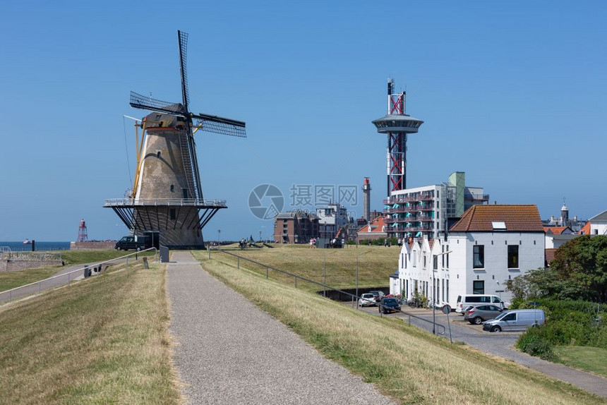 荷兰Vlissingen市附近的传统风车荷兰Vlissingen市附近的传统风车图片