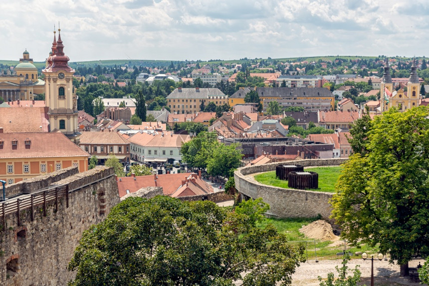 匈牙利伊格尔城堡的中世纪市空观察匈牙利伊格尔城堡的中世纪市图片