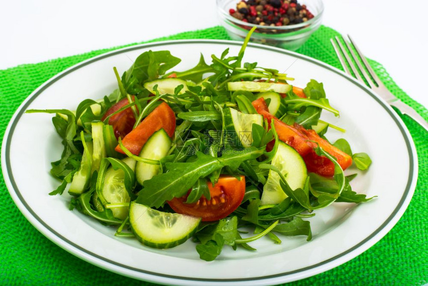健康饮食黄瓜和西红柿工作室照片健康和饮食物黄瓜西红柿图片