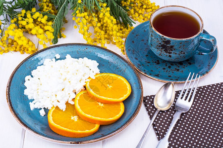 健康饮食营养概念新鲜原干酪水果草药茶工作室照片草药茶图片