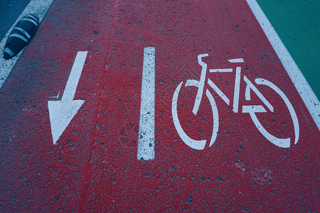 街道上自行车交通信号图片