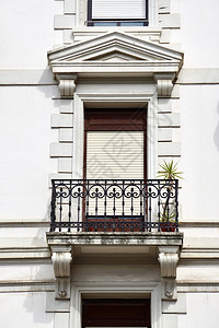 西班牙毕尔巴鄂市大楼阳台图片