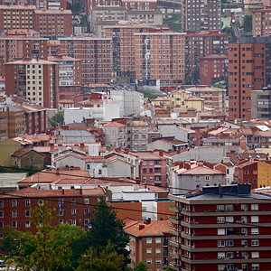 西班牙毕尔巴鄂市建筑背景图片