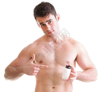 肉碱手动运感男体型建筑工拿着一个盒子并配有补充剂男人拿着一瓶药丸背景