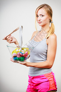 健康饮食体重减肥和瘦身体概念背景图片