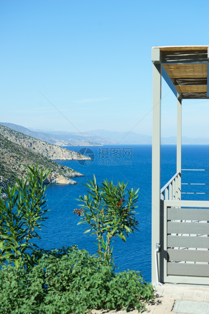 Balcony海边梯田的双层房屋图片