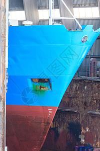 码头大型浮干修理船坞大型浮干码头封闭式修理船坞干码头图片