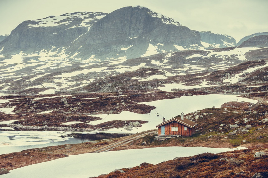 挪威远足区夏季风景优美的山地观挪威风优美的山地观图片