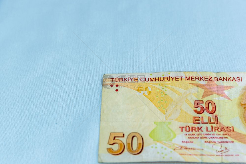 土耳其纸币堆叠中孤立白背景的土耳其纸币视图用于编辑的可复制空间isaozdere图片