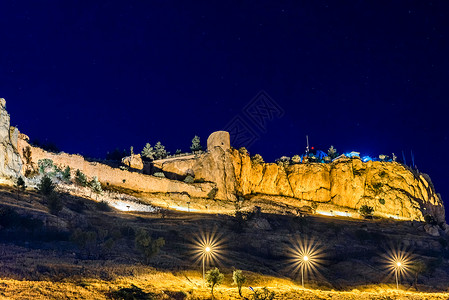 熊皮尔城堡土耳其流行城市马尔西市城堡夜景背景