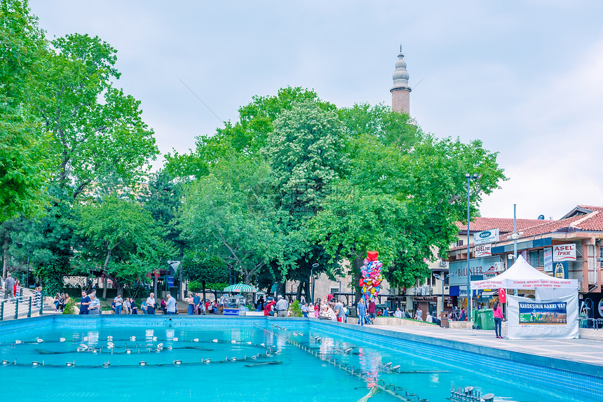 2018年5月日土耳其布尔萨市中心的Orhangazi广场图片
