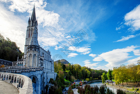 卢尔德斯大教堂圣法国的观点图片