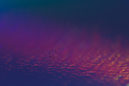 彩色玻璃上的背景水滴背景图片