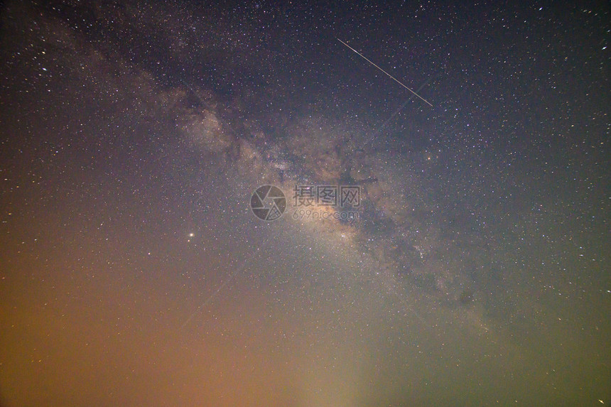 夜晚的天空背景和恒星图片