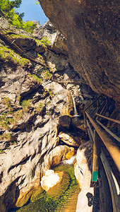 旅游点奥地利施蒂里亚的旅游目地沿山流Mixnitz瀑布通道旅游点图片