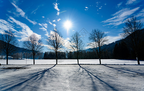 阿尔卑斯旅游点特拉戈斯的雪景图片