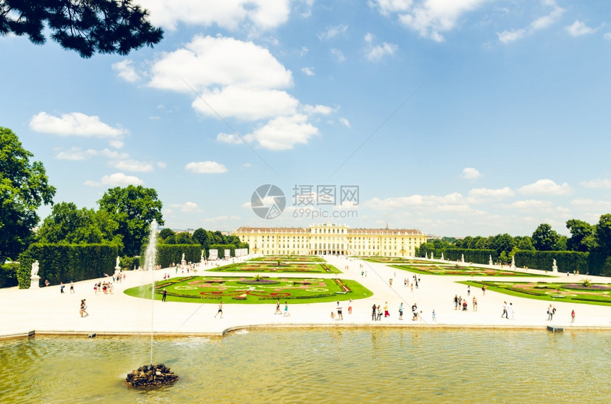 奥地利维也纳201378年在著名的SchonbrunnPalace和大Parterre花园的视图图片
