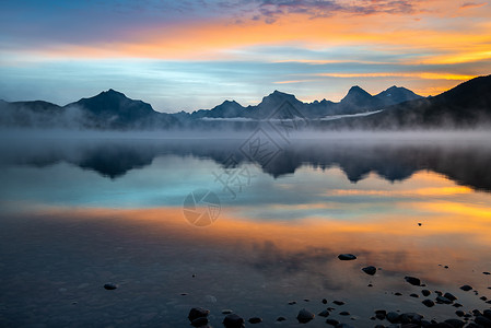 麦当劳湖麦克唐纳湖背景