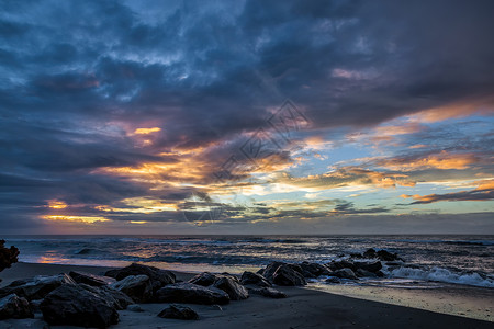 新西兰Hokitika海滩日落图片