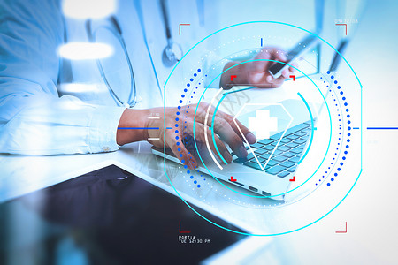 医疗保健和服务配有周知AR图医疗技术概念生用现代数字平板电脑和带有病历界面的笔记本电脑工作背景图片