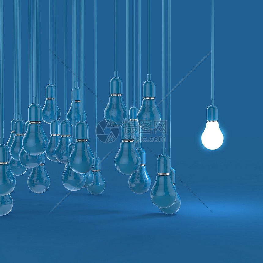 蓝背景的创意思想和领导力概念灯泡图片