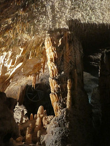 皮斯托莱地标洞穴高清图片