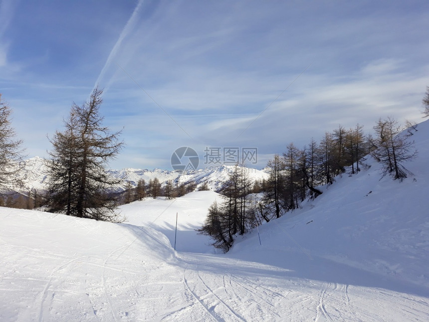 意大利绍泽杜尔克斯冬季山区景象图片