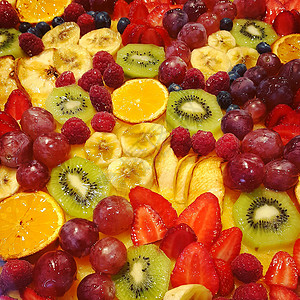 带水果和浆的假日蛋糕表面特制食物背景图片