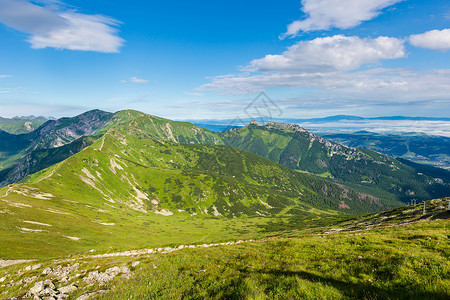 斯威尼卡宁静的山谷高清图片