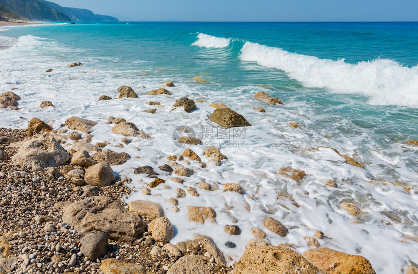 美丽的夏天莱夫卡达海岸沙滩希腊爱奥尼亚海图片