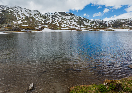 皮扎沙湖瑞士圣戈塔多帕索山图片