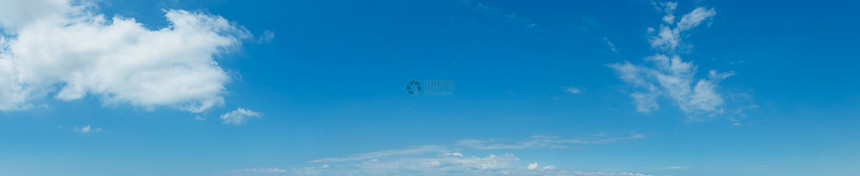 蓝的天空中白云夏天气背景不错图片