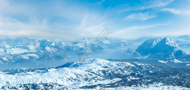 Dachstein山质顶部奥地利的冬季清晨风景全图片