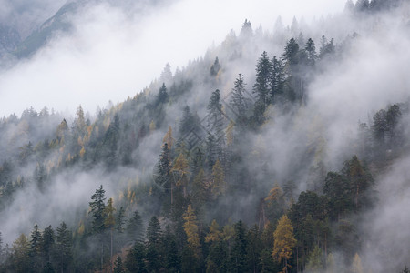 白云石山奥地利LienzerDolomitenAlps和平的图片旅行季节自然和乡村美貌概念场景背景