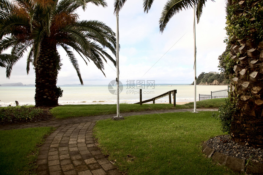 新西兰StanmoreBay海滩前线镇图片