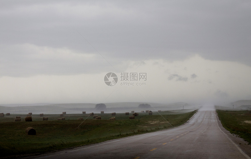 萨斯喀彻温暴云雨和冰雪图片