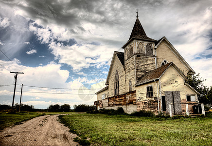 农村饮用水加拿大萨斯喀彻温省加拿大饮用水旧废弃教堂背景