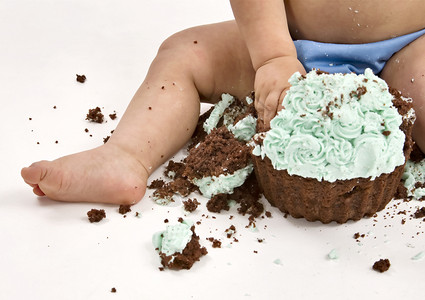 CakeSmash照片纸杯蛋糕一岁的幼儿图片
