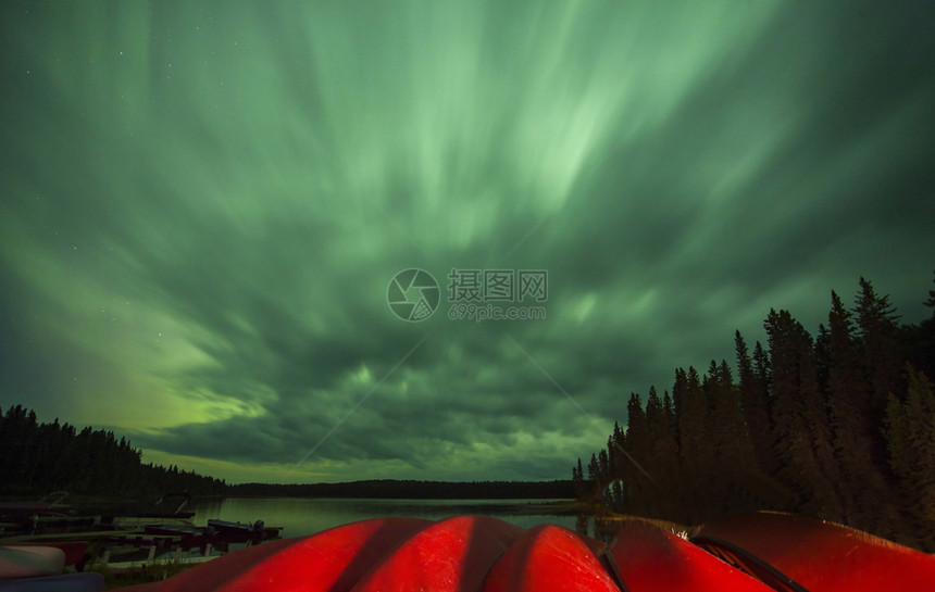 加拿大北部灯光加拿大萨斯喀彻温北华克苏伊Aurora图片