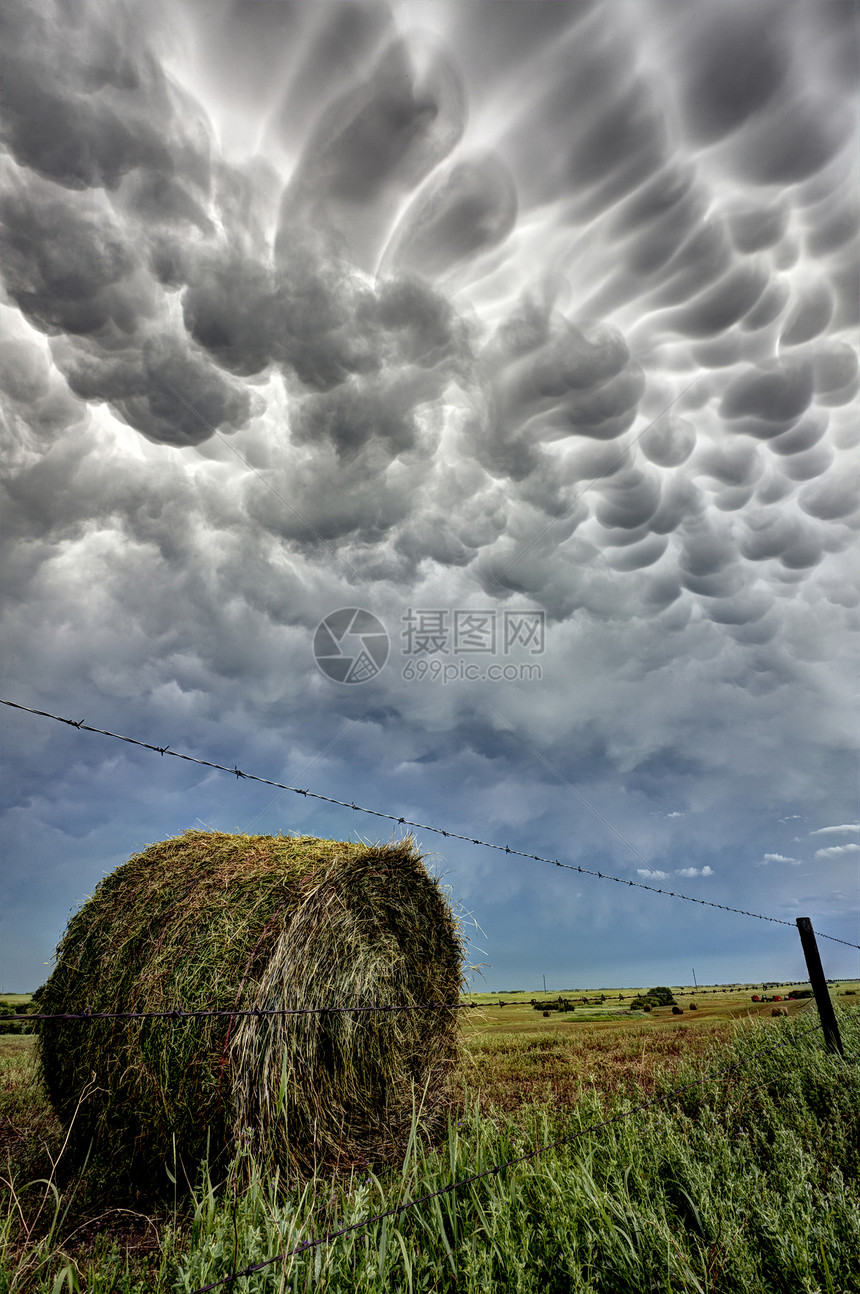 草原风暴加拿大夏季乡村主要云朵乳母图片