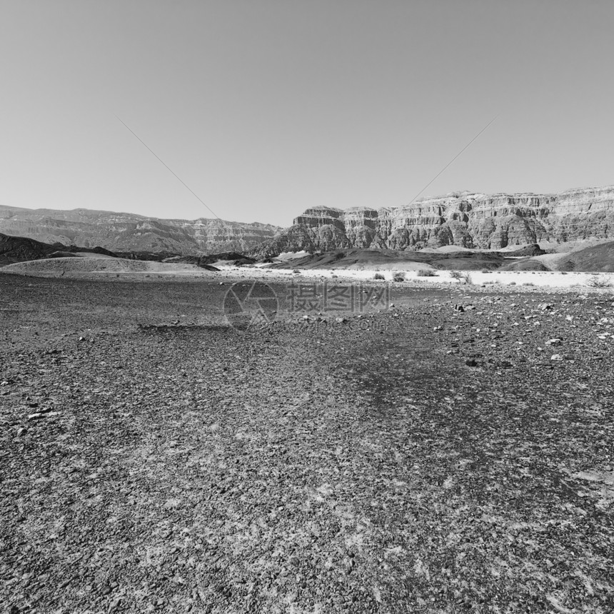 以色列内盖夫沙漠岩石丘陵的孤独和空虚图片
