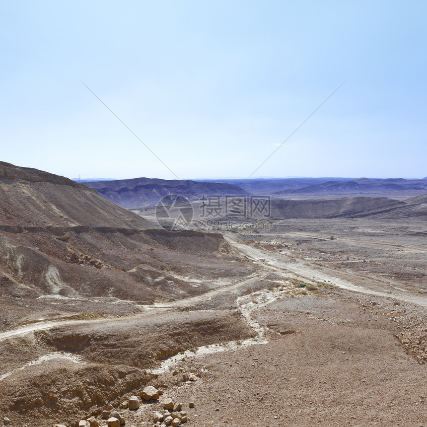 以色列内盖夫沙漠的落基山中东令人发指的景象和质图片