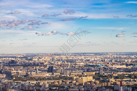 秋天清晨从OKO塔顶端的观察甲板上从莫斯科东面的上空从秋天的图片